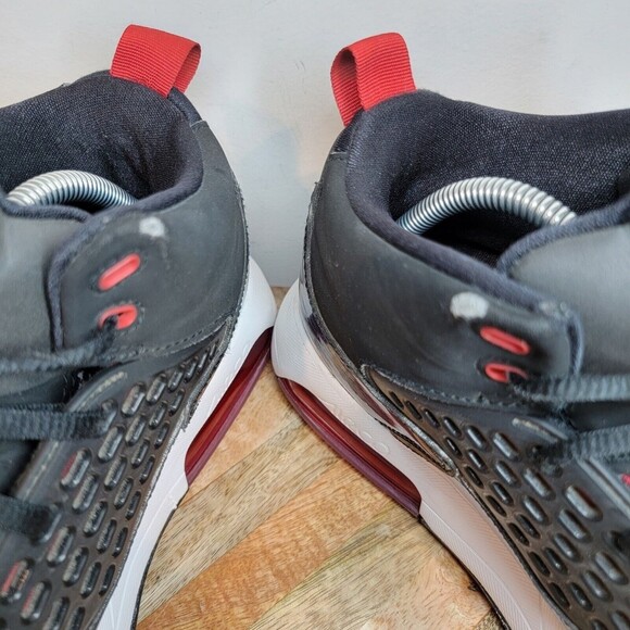 Jordan Maxin 200 Mens Size 11 Basketball Shoes Black Red White CD6107 001 2019 - Picture 8 of 10